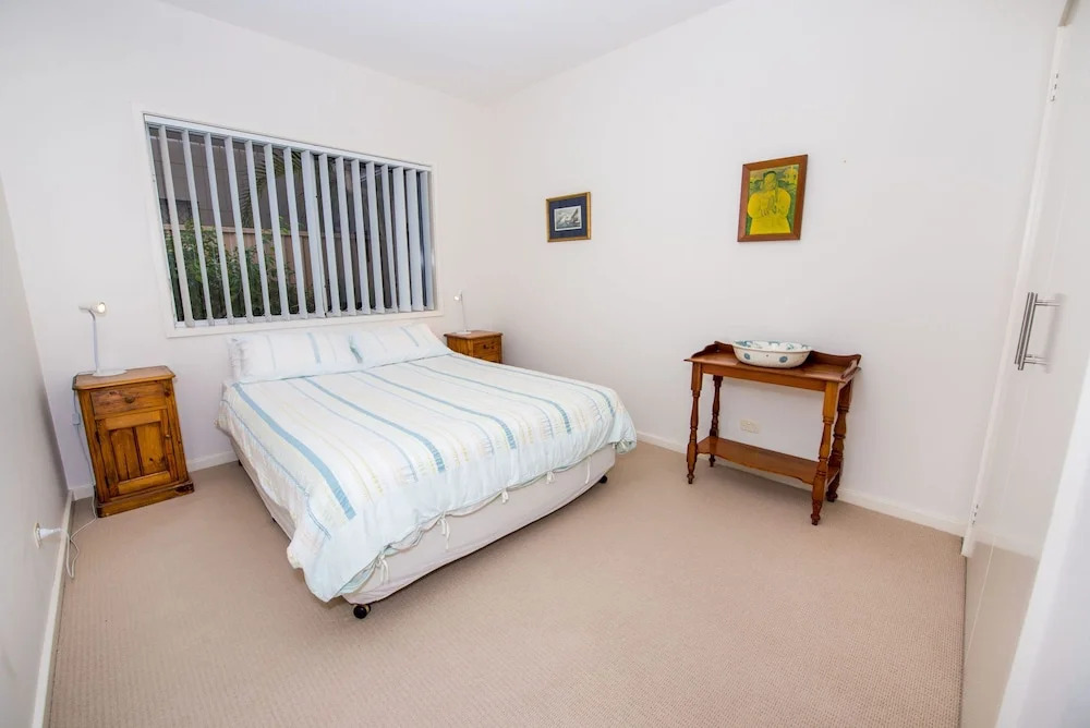 Soldiers Point Road, 214A