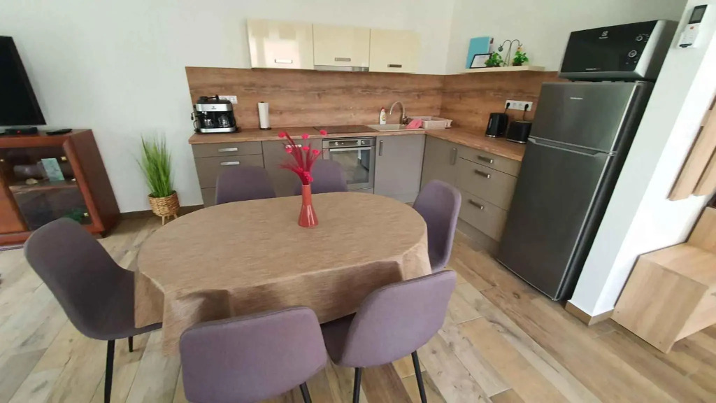 Apartments in Balatonlelle 43116