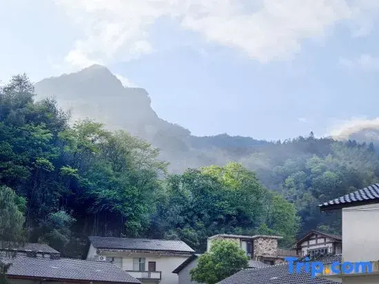 Zhangjiajie Yanqige Inn (Wulingyuan Branch)