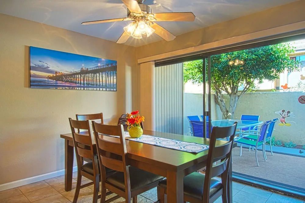 Tron - 3 Br Condo