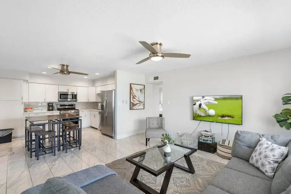 Chic Scottsdale Apt