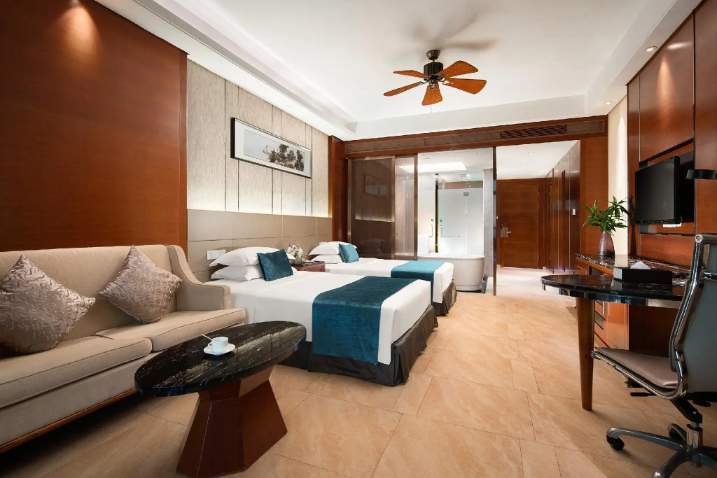 Country Garden Golden Beach Spring Hotel