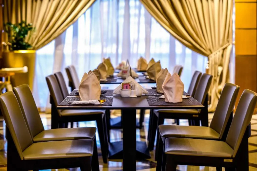Exquisite Suite Minutes From Al Mamzar Beach