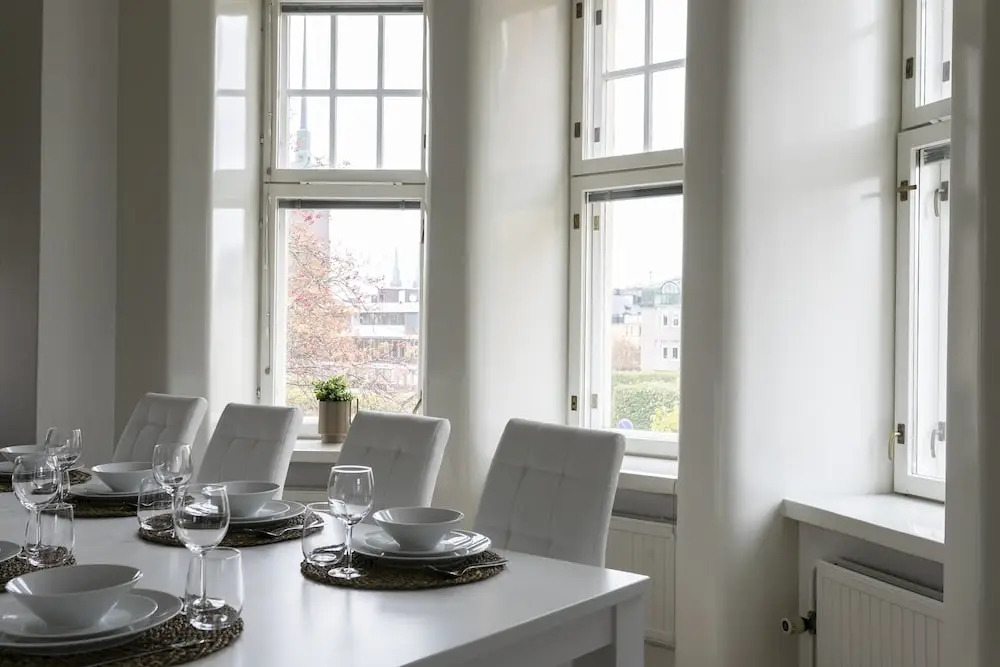 Grand luminous 150m2 2BR aptmnt in Eira