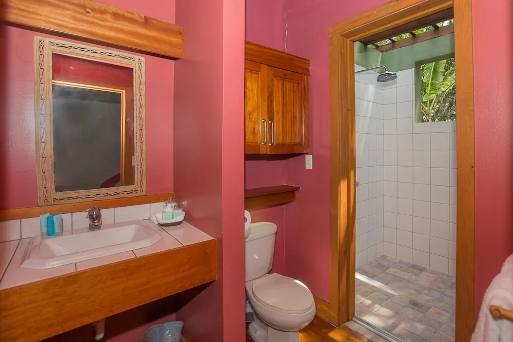 Casa Palmera 2 Bedroom Home by RedAwning