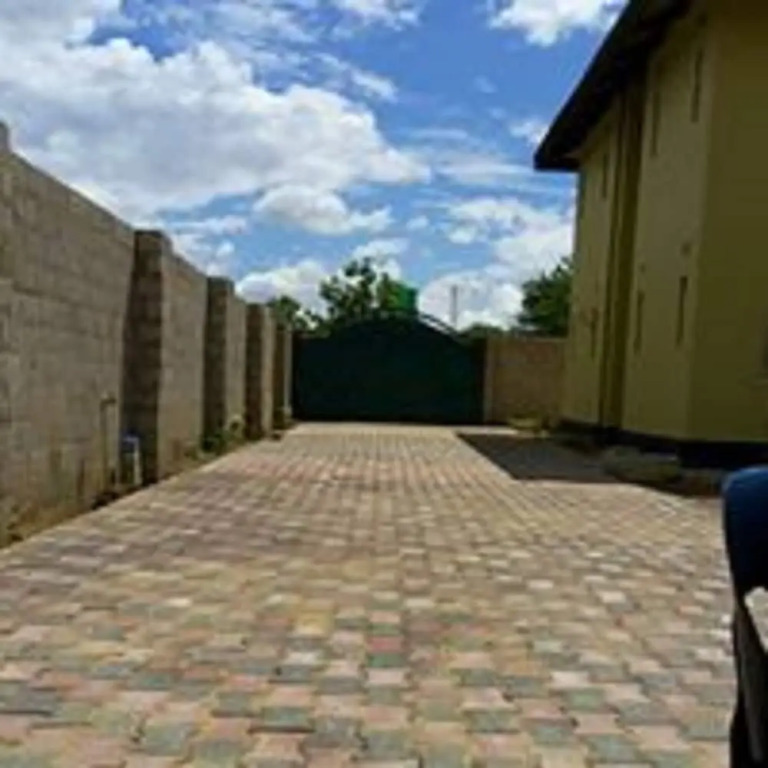 Kutwingi lodge