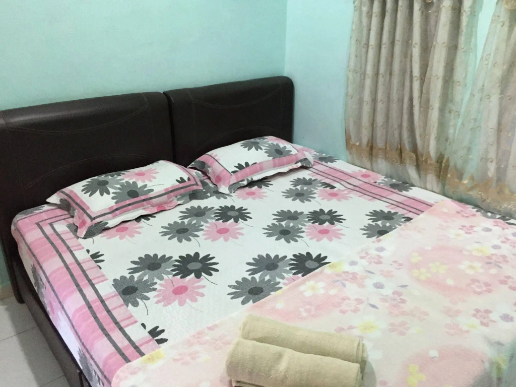 Zulina Homestay