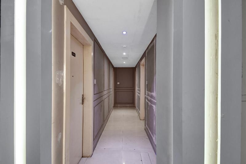 OYO 78582 SilverKey Hotel Mayfair Tower