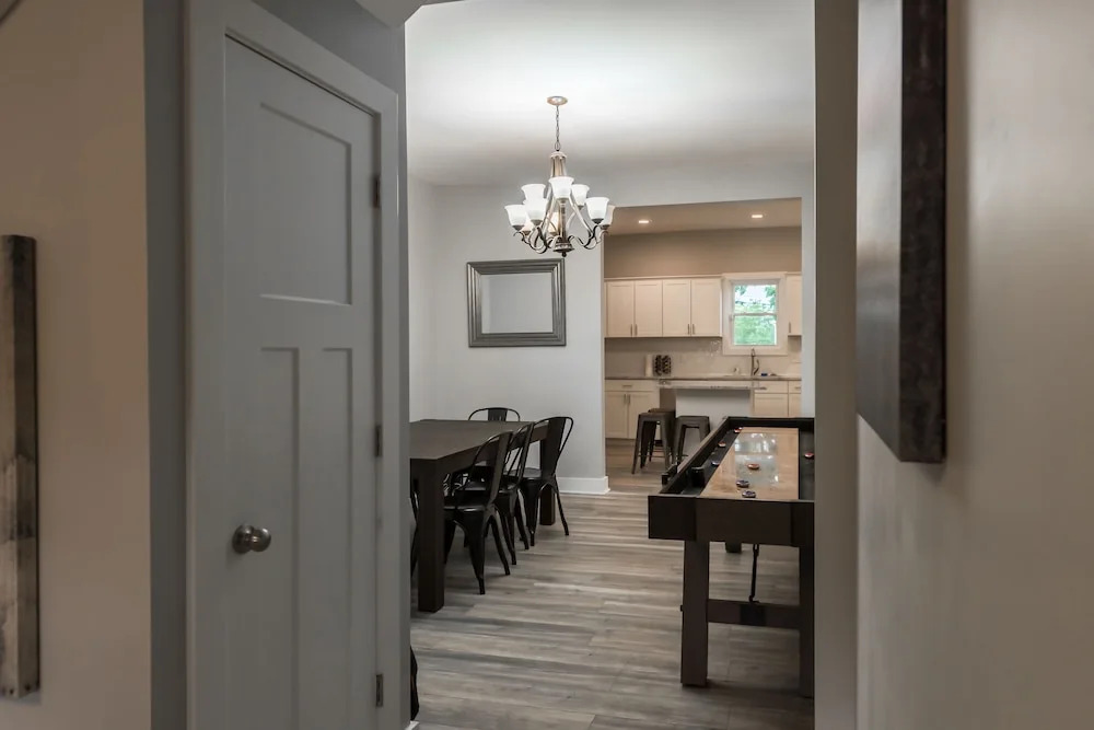 Brand New 4 Bedroom Luxury Home in Indy!
