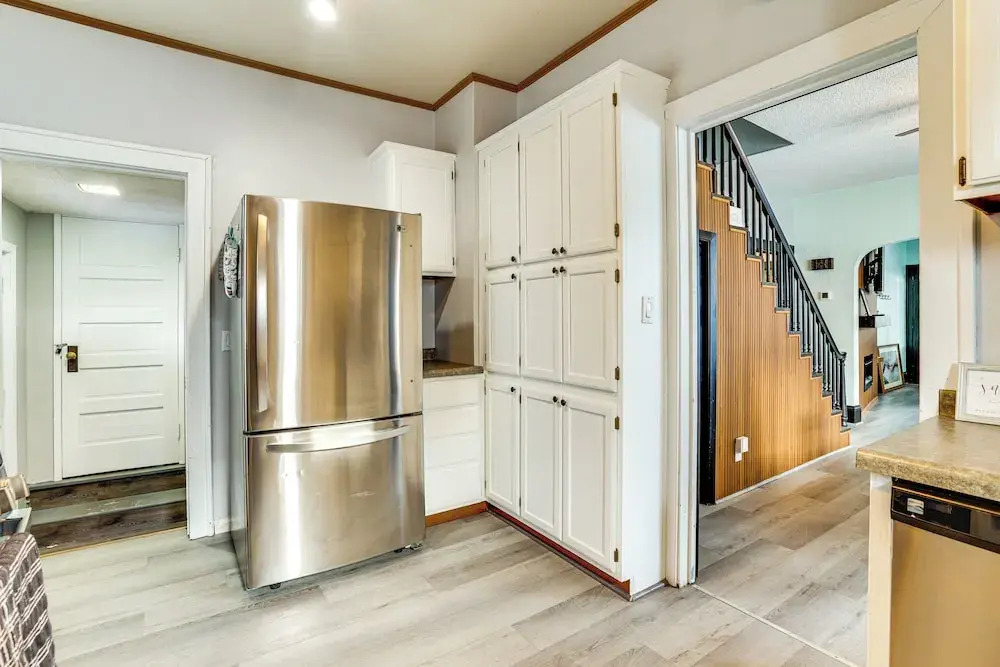 2 Mi to Nordeast Breweries: Cozy Minneapolis Home