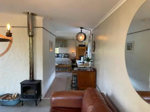 The Karoo Moon House & Cottage
