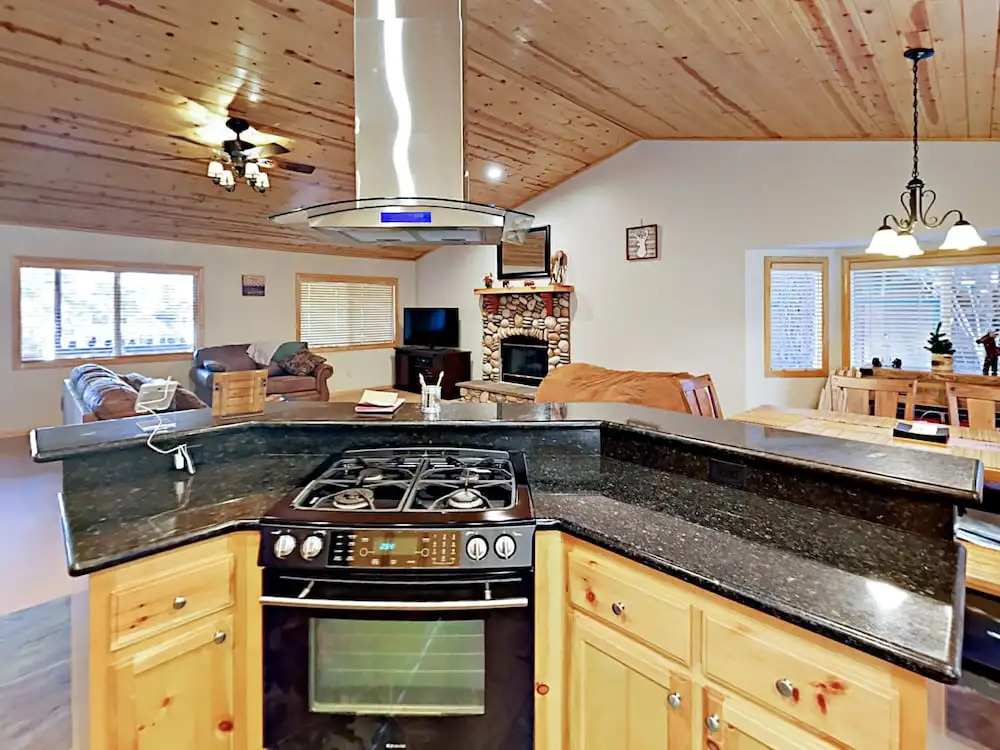 42551 Peregrine Ave Home 3 Bedrooms 2 Bathrooms Home