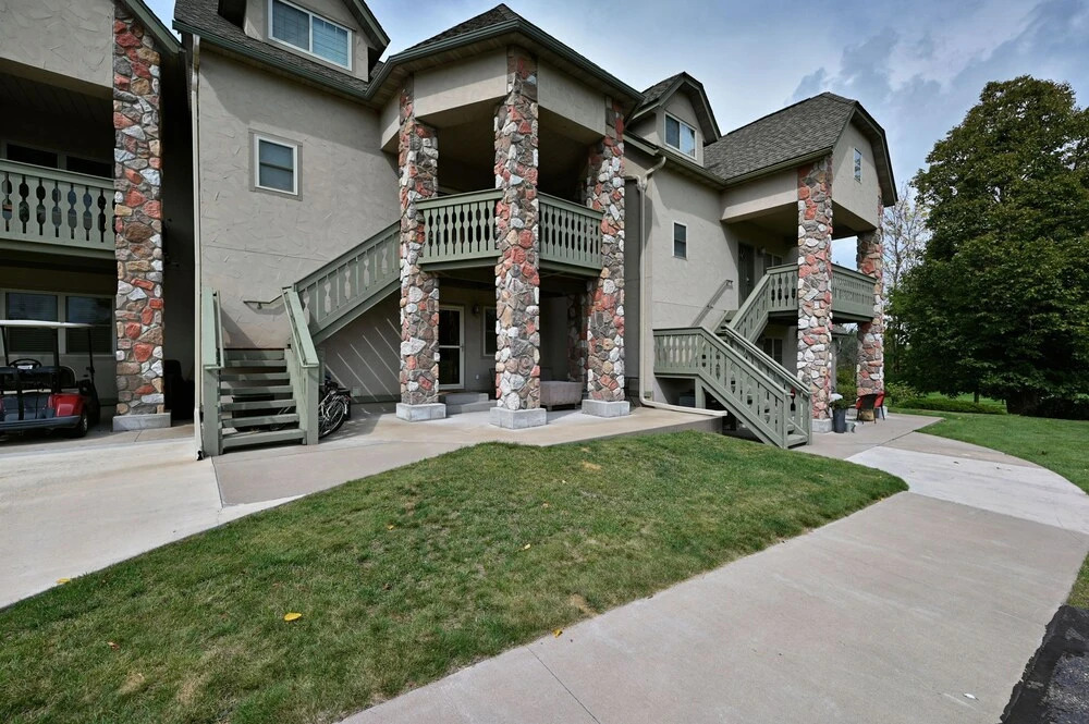 Unit 109 2 Bdrm/ 2 Ba 2 Bedroom Condo by RedAwning