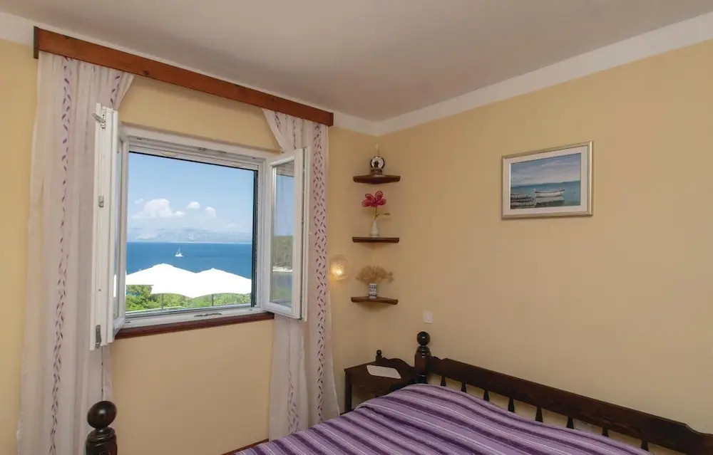 Amazing Home in Tankaraca With Wifi and 4 Bedrooms