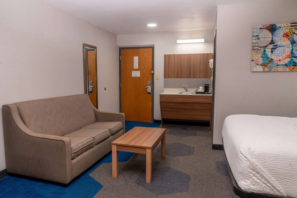 Microtel Inn & Suites by Wyndham Pigeon Forge