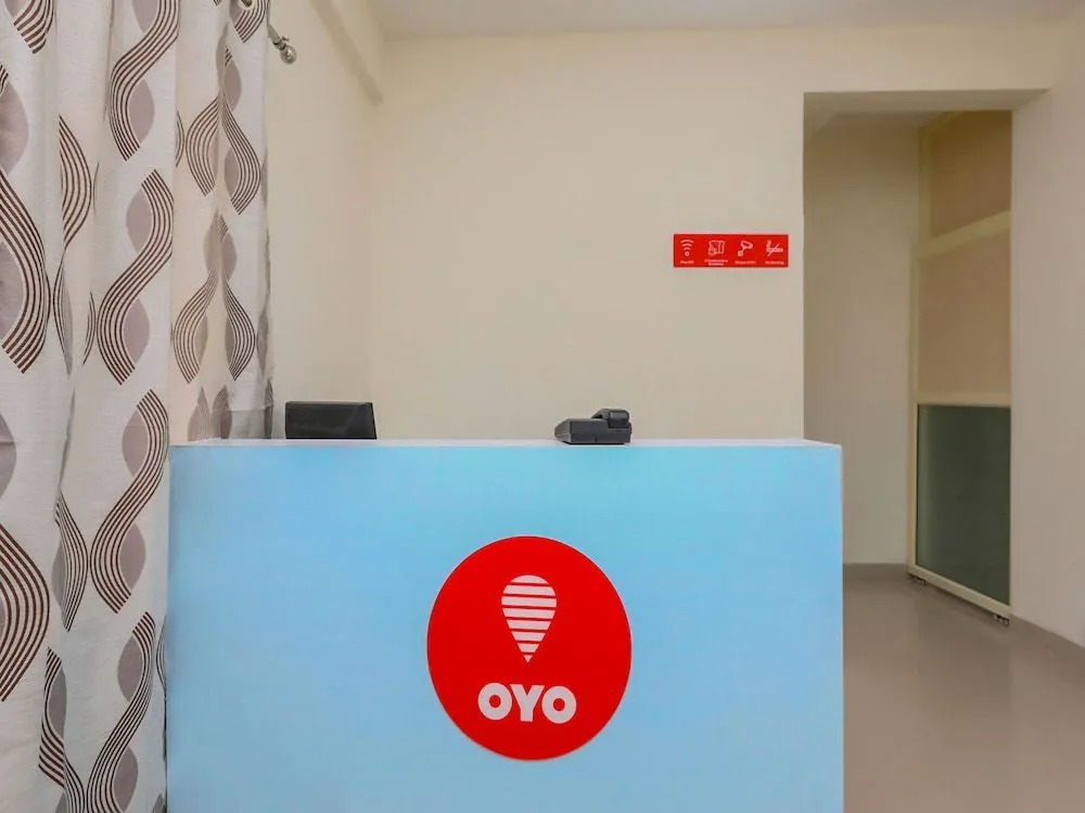 OYO 18600 Krish Lakeside Comforts