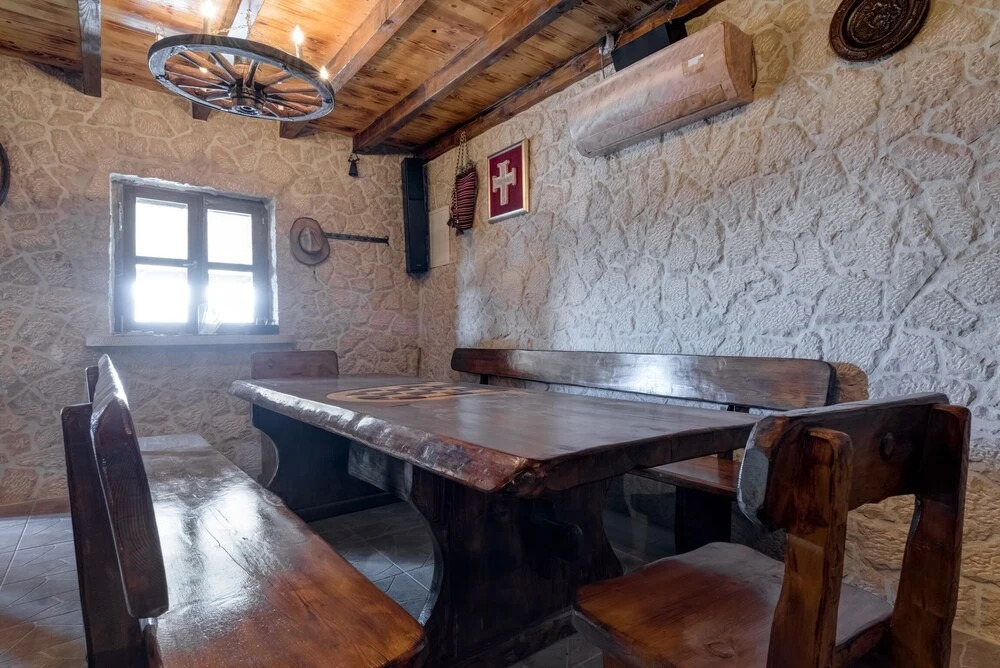 Cozy Home In Poljica Imotska