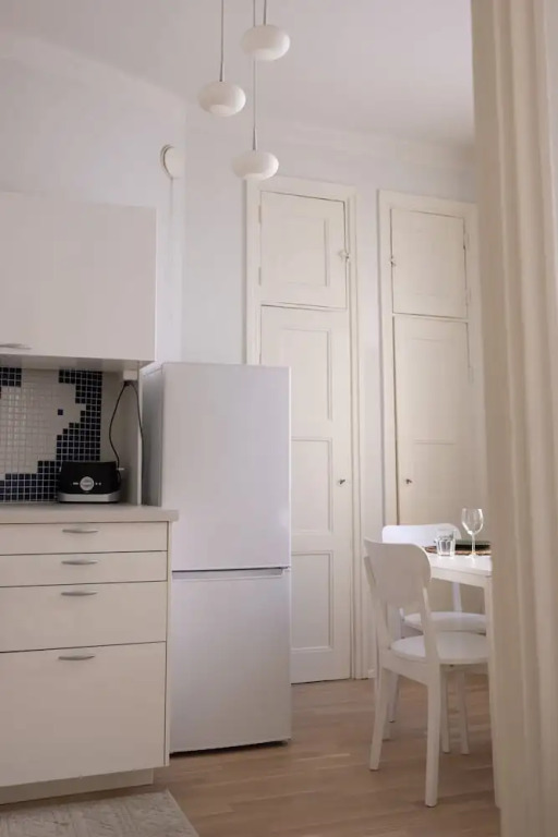 2ndhomes Bright & Spacious City Studio