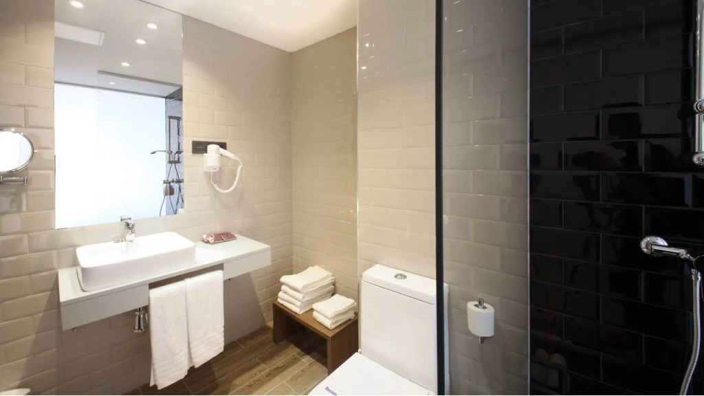 Hotel The Element