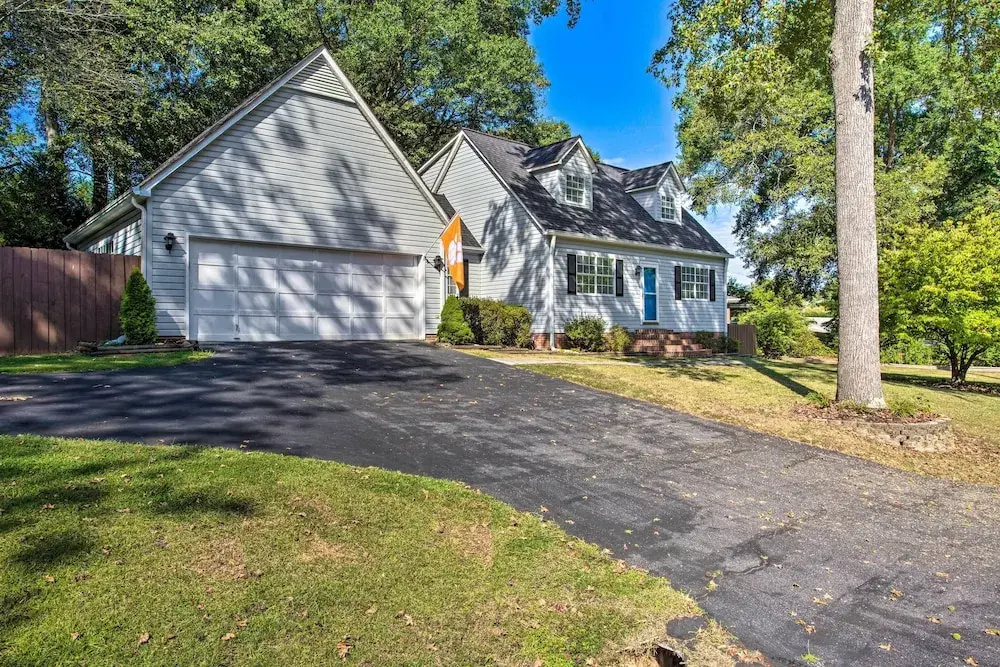 Modern Home w/ Yard + Deck, 1 Mi to Clemson U!