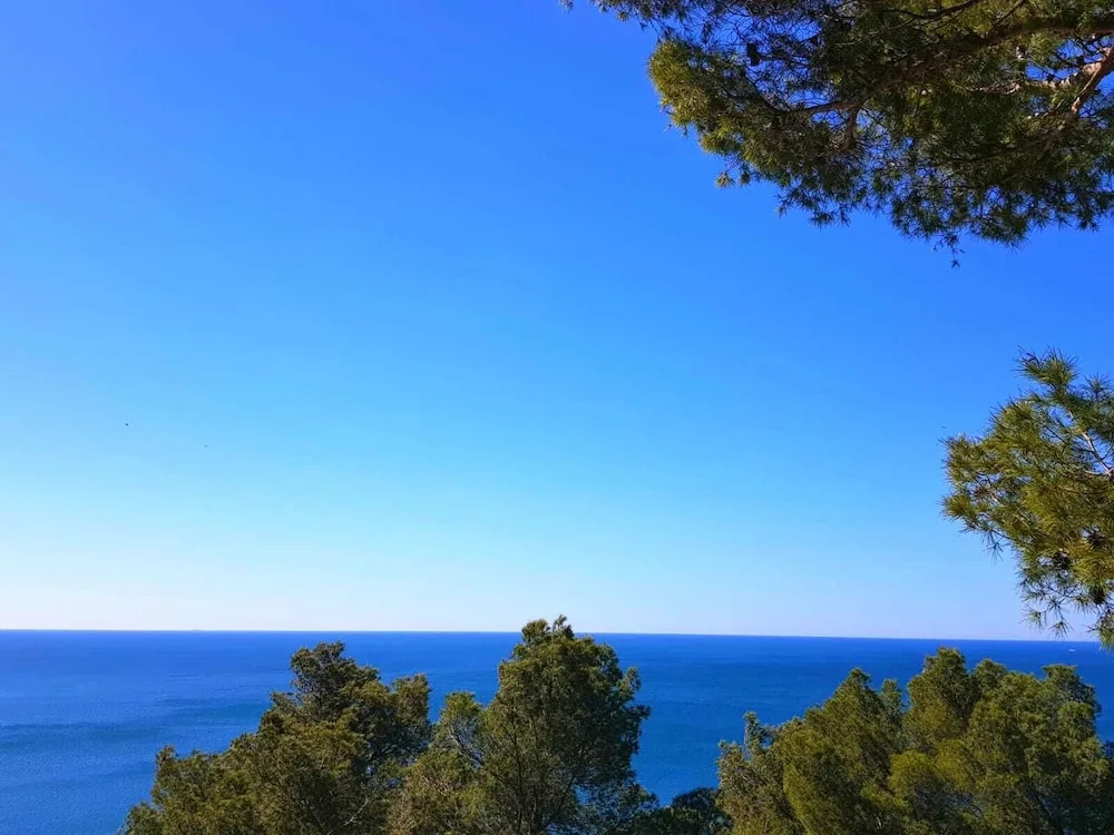 Sea Inside Villa
