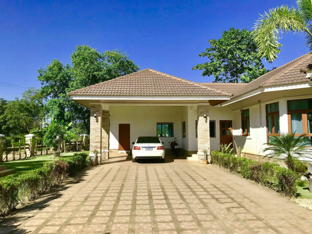 LPC Holiday Villa