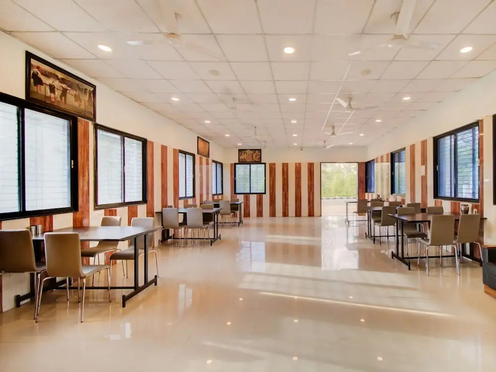 Oyo Flagship 29595 Hotel Akash Executive