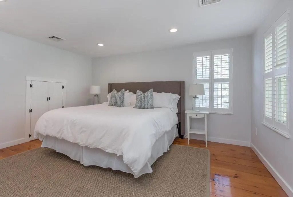 45A Pleasant St
