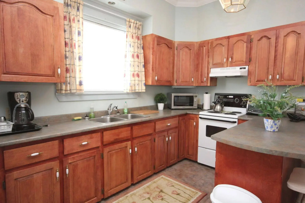 St Andrews Inn & Suites