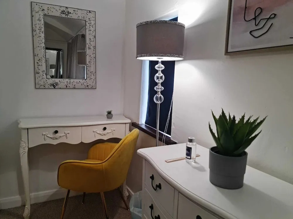 Immaculate 3-bed House in Middleton