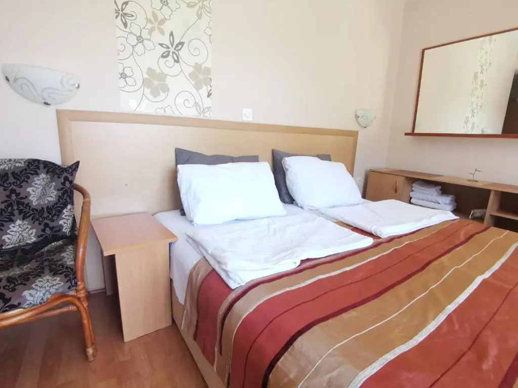 De Lux Apartments Kosta Center