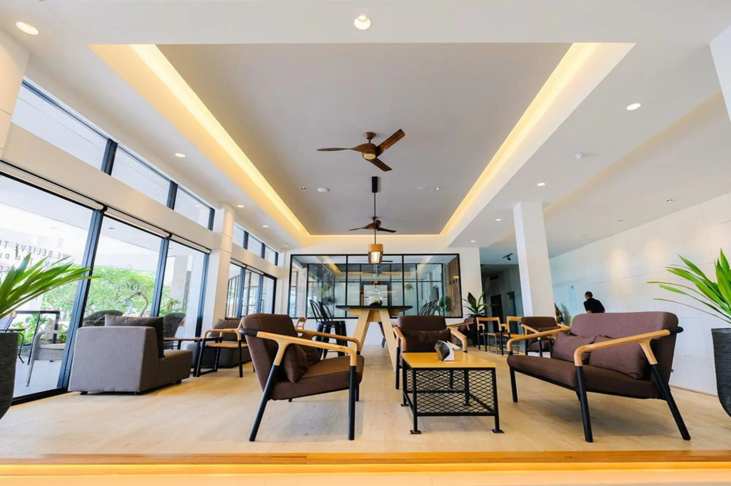 The Rich Hotel