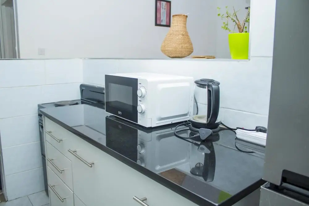 Centrally Located 1 Bedroom Apartment - 2361
