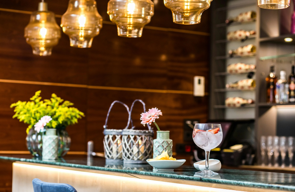 Отель Leonardo Hotel Barcelona Gran Via