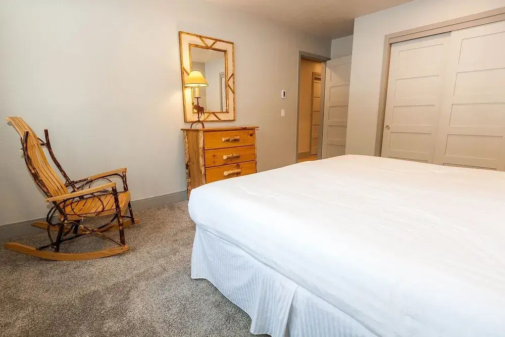 Quicksilver #1666 - 2 Br Condo