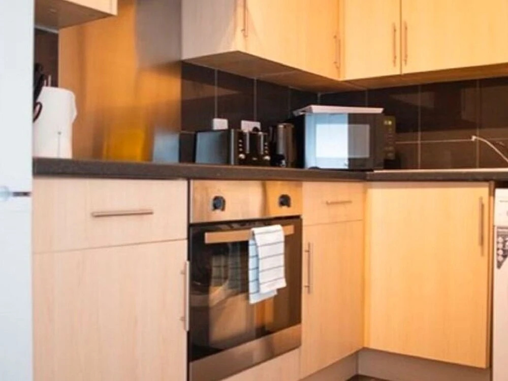 Pleasant Holiday Home in Gloucester Near Cathedral