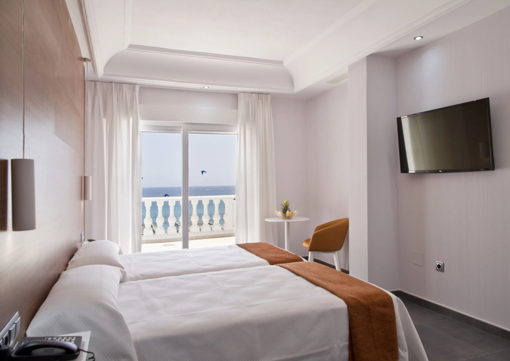 Hotel Los Delfines