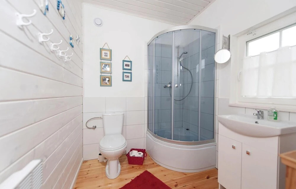 Beautiful Home In Ustka With Kitchen