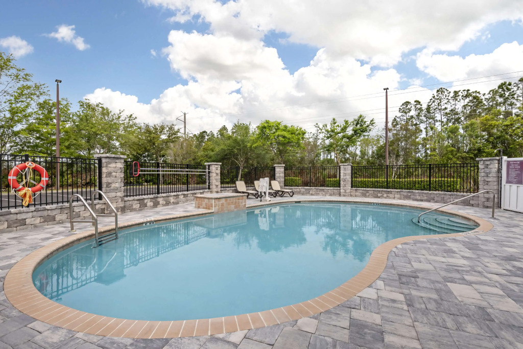 Best Western Plus First Coast Inn and Suites