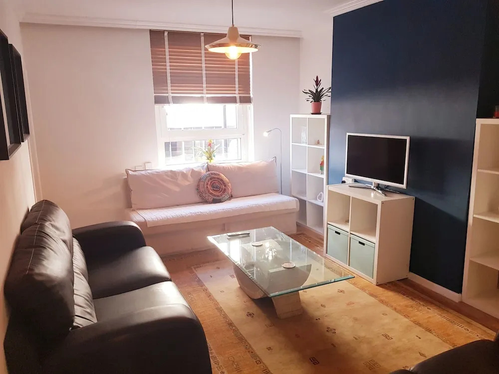 Thistle City London Apartment