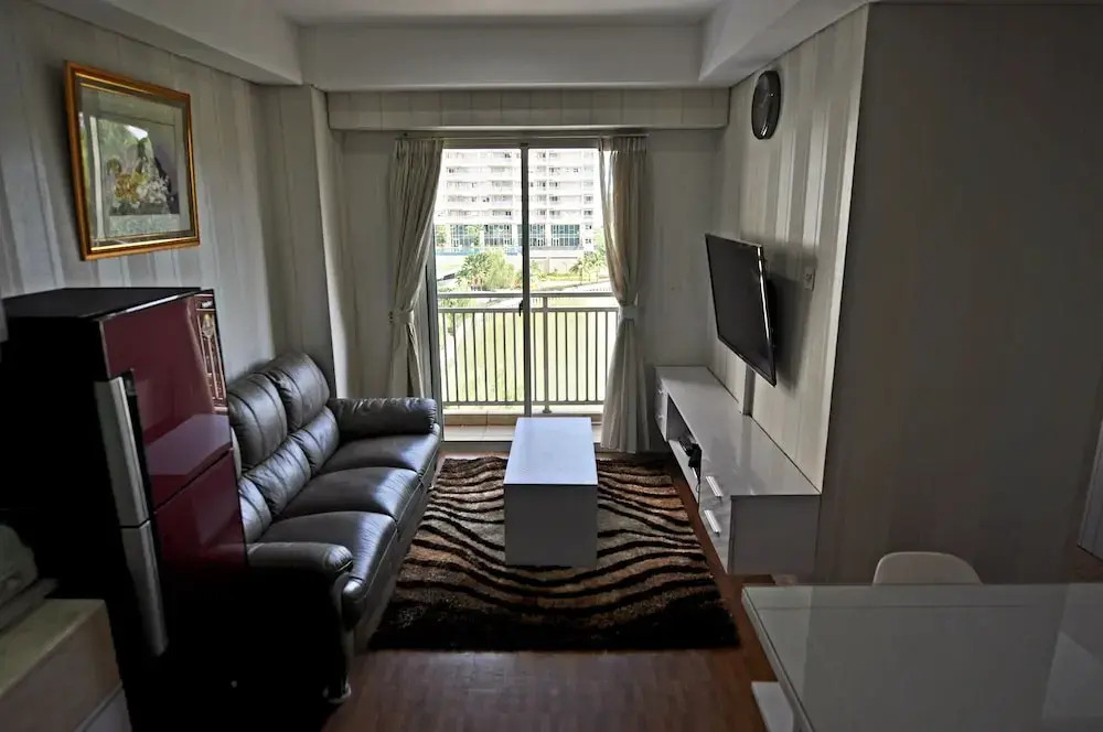 Quiet 3BRs pool and lake view