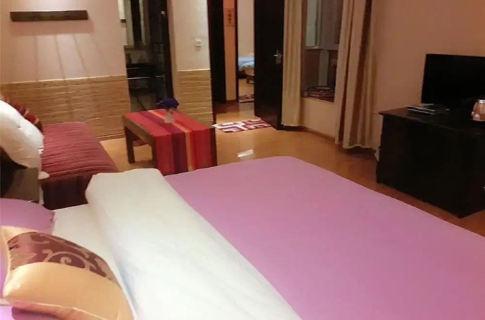 Youjia Hotel