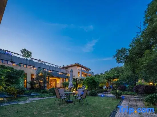 Huazhu Luxury · Yixing Xinran Bieyuan (Yunhu Scenic Area Store)