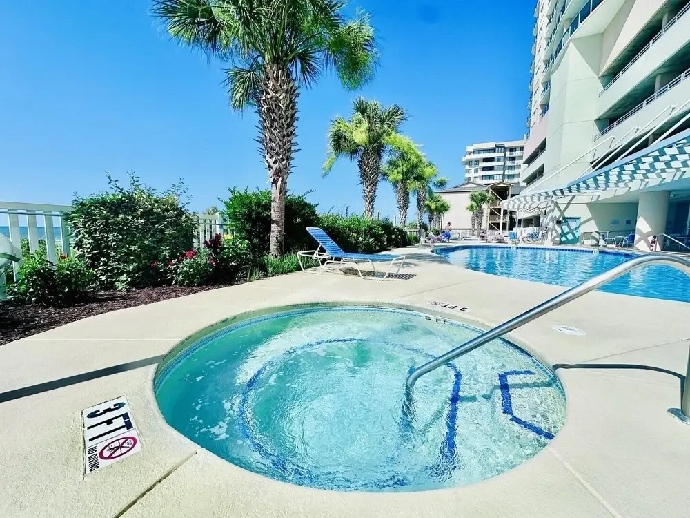 Bluewater Keyes 903 3 Bedroom Condo by RedAwning, North Myrtle Beach