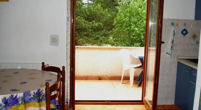 Apartments and Rooms Suzana