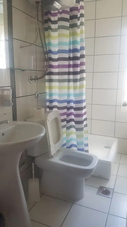 Luccia Apartments-Guesthouse Laguna