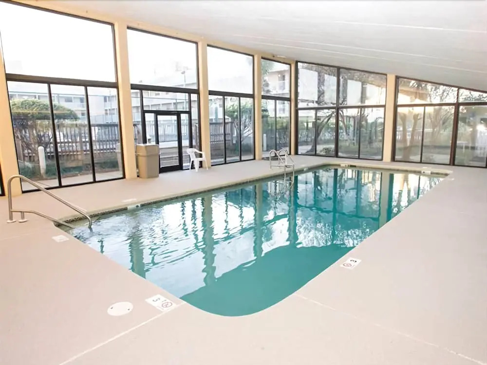 Seaside Beach & Racquet Club 4208