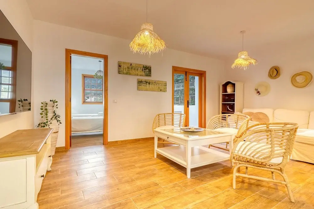 Special Home w Tropical Garden Near Seaside