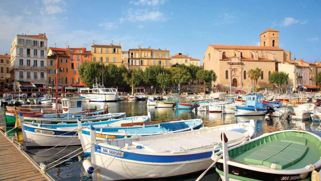 AppartCity Confort La Ciotat - Côté Port