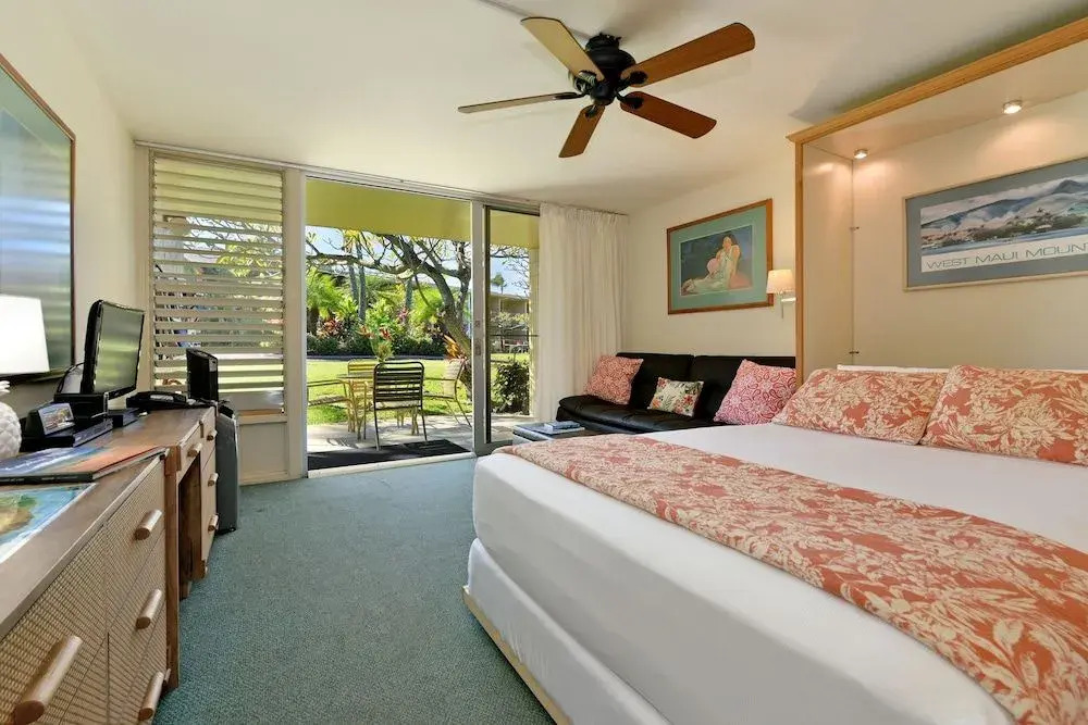 Napili Shores C116 by RedAwning